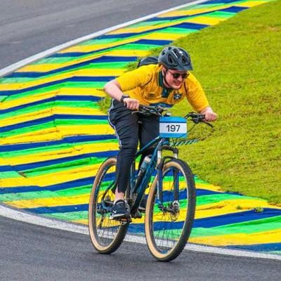 Twitter is the new Diário Oficial da União... então eu tô por aqui pra falar umas aleatoriedades