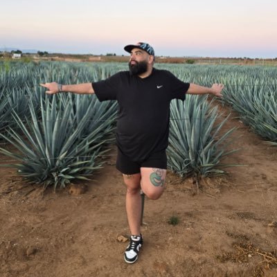 I came to Twitter to be a Bearded Thotie #bearded 🔞 IG @rj_barbear