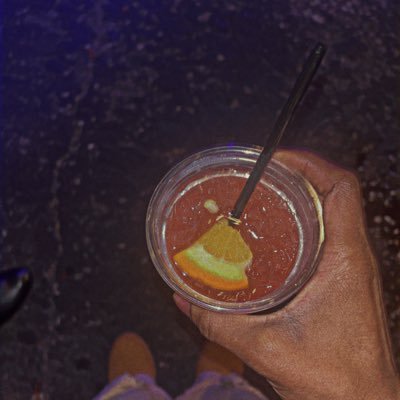 Shhh_q15's profile picture. 