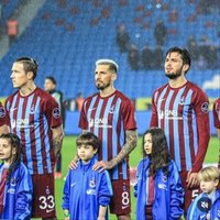 umut (@umutsetas61) 's Twitter Profile Photo umut (@umutsetas61) 's Twitter Profile Photo