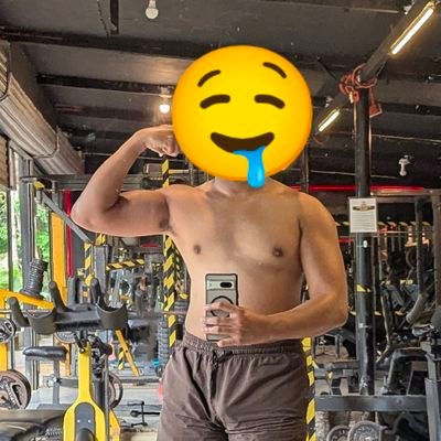 Closetted VTop. Cutie daw in person.
Up for new adventures be it naughty or nice.