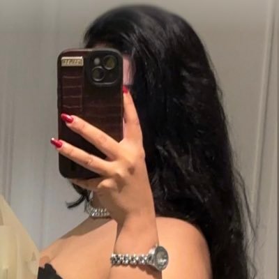 Chemist 🧪| student at @uqu_edu👩🔬| Leo ♌️ | 2003 | رَند النور ✨