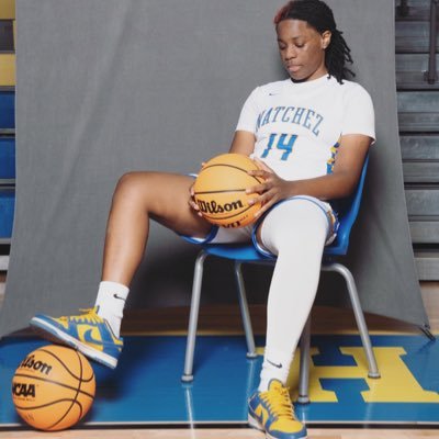 c/o ‘28|| ||F|| 6’0|| Natchez High School || ||Contact : 6014310967 || Email : paygejackson22@gmail.com