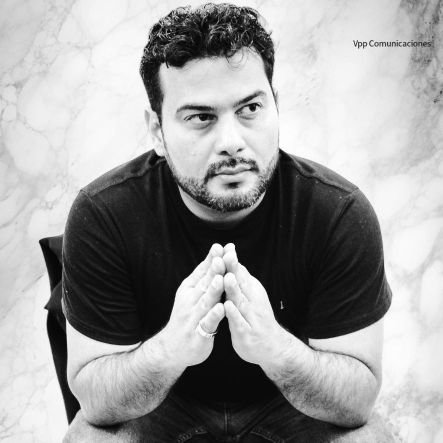 KevinRondon_'s profile picture. Compartiendo historias, noticias e historias latinas en USA  | #HispanoUSA | DMs abiertos