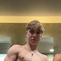 brando (@niccaraway3) 's Twitter Profile