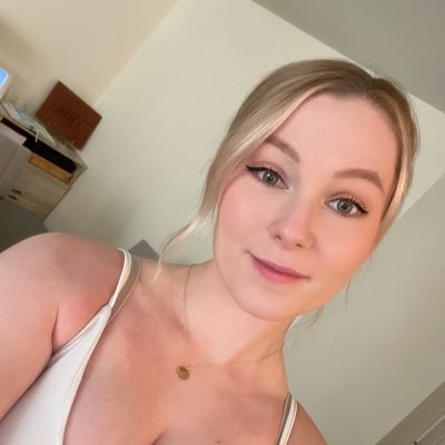 234Veracole's profile picture. Who's ready for a dose of positivity? • Follow me for inspiring stories, motivational and more! Let's uplift each other