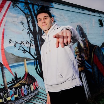 Gezaszn's profile picture. 
