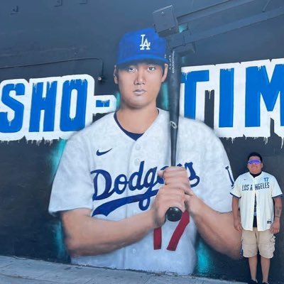 I just watch sports & go to work ❤️🔥#MJRKG 🦄 #LetsGoDodgers✈️ #Skol 👑 #LakeShow 🔱#ForksUp 〽️ #GoBlue