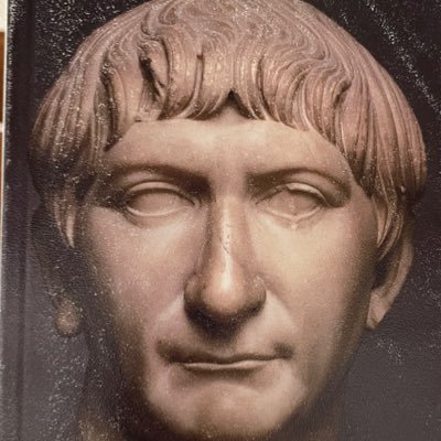 ignaciofdez's profile picture. Turning energy into computing power at @Luxor; interests: tech, geopolitics, businesses, energy & history; https://t.co/gR4LTlVD5J