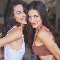 Alba 🍊🥕🏳️🌈♀️✈️🩵 (@eivastitch) 's Twitter Profile