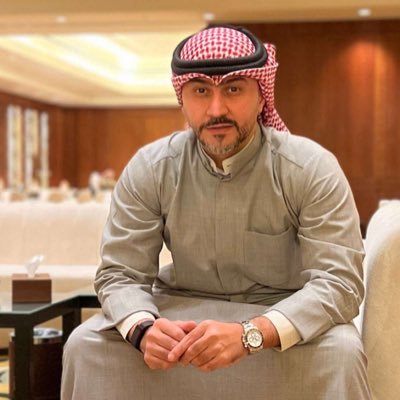 صافح الناس بإبتسامتك قبل يدك وتأكد بأنك سوف تجد قلوبهم تصافحك قبل أَيديهِم، جميعنا راحلون ف اترك ذكرى طيبة في قلوب الآخرين