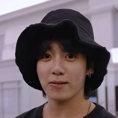 NicoleP02054110's profile picture. ARMY. jungkook bias but stan all 7 🐨🐹🐱🐿️🐥🐻🐰💜