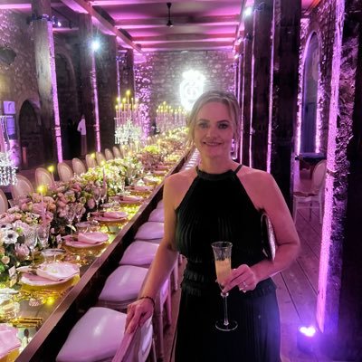 lindsayzimliki's profile picture. 