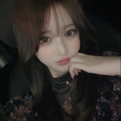 isequn9's profile picture. 𝐼𝑠𝑌𝑜𝑢🩶