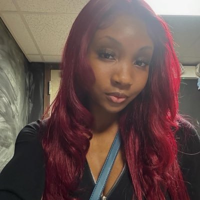 Basically a caramel cutie.. Radio Girl #BarryUAlumni Listen to my podcast on any platform using the link below 👇🏾