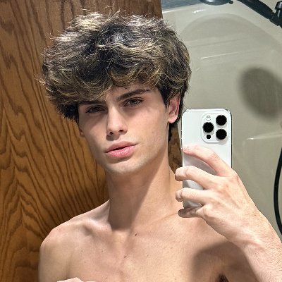Tap this rn it’s 75% only today don’t miss out on seeing this huge🌶️😩