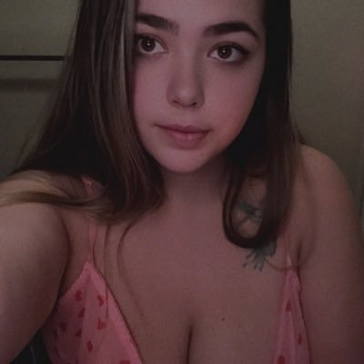 ashluvbug91's profile picture. 