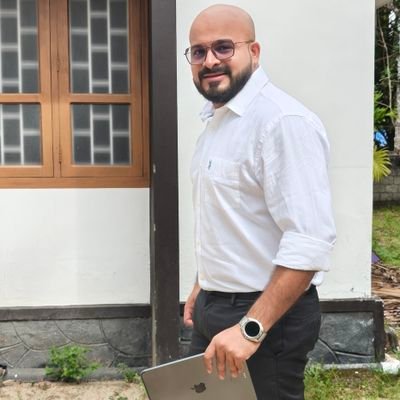 #Indian
#keralite
#Acting is Passion&Directing movies is my Aim
#Food,Music,Sports Lover
#Owner of Lazy Mind&Body