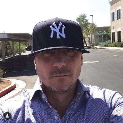 Living life through my authentic self. Passion for #FreeMarkets, #Finance, #CommercialRealEstate, #Motocross #EQ & #Italy. #NYC #Vegas Instagram: @BartDeBuono