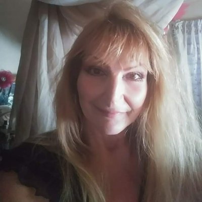 lisaericson49's profile picture.