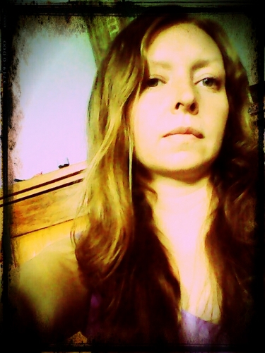 deletia's profile picture. I write stuff in between child wrangling.
