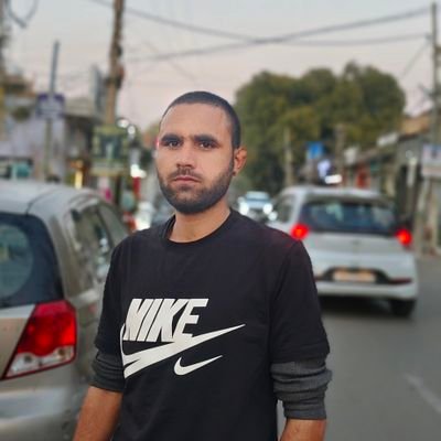 nadee34813's profile picture. 