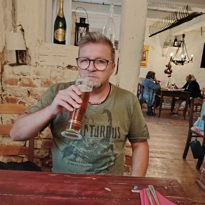 To04986438Toth's profile picture. Drummer 🥁🤘🍻