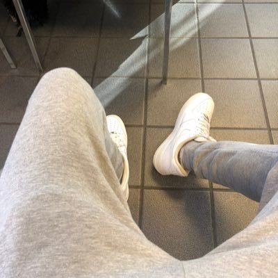 lets keep it lowkey🙃 Profile