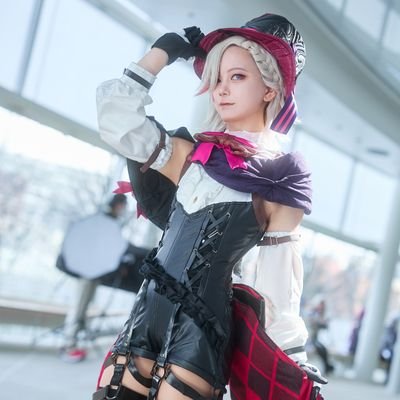 響鶴→「きょうかく」です。相棒→｢@cosoga3｣
最近音ゲーが楽しい20↑ 
コスプレの世界に引き込まれた(写真は加工の産物)。
ゲーム･MMD見る･読書(小説/ラノベ)･音楽聴くのが好き。原神、FE、崩壊スターレイルにお熱。
雑多に呟きます。突然ふぁぼりつしまくる時がありますのであしからず。
