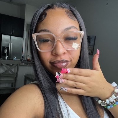 CONTENT CREATOR COLLAB, BOOKING,FACETIME SHOWS AVAILABLE 🎥BIO FOR BOOKINGS ☺️NO DEPOSIT NO MEET‼️