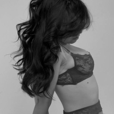 Shy girl, ready to share more with you... 😏💋 Unlock my world 👉 https://t.co/2CMupI4awK
I only respond to DMs on OnlyFans