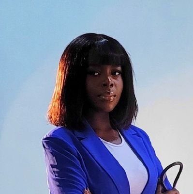 the_englishdr's profile picture. The Internet's #1 Grammar Coach|| Freelance Writer || Community Manager