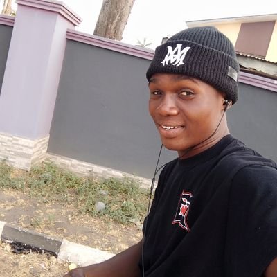 I'm a professional electrician , I'm a gentle person without arrogant
