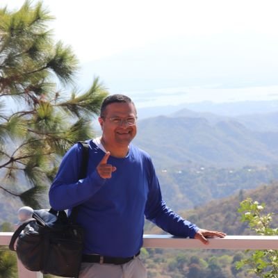 No importa lo despacio que vayas, siempre y cuando no te detengas:
Confucio