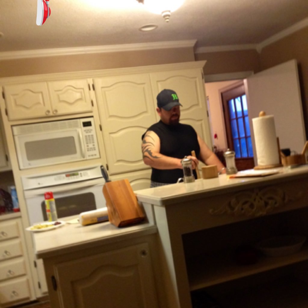 NeverPullitOut's profile picture. 