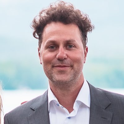 Globally recognized conservationist. Director, Arctic and Marine @Moorefound frms: CEO, @ASFsalmon, ED @oceans_north Board Member, @RideauHallFdn.