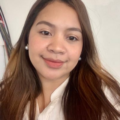 jes_alone's profile picture. beautifully broken