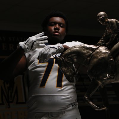 6,6 300 OT/OG Class of 2025 |646-966-9715| jaheerfoucault@yahoo.com| NCAA ID# 2308990328|https://t.co/bt9YMvVnQV| Brooklyn Born and Raised