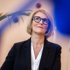 🇫🇷🇪🇺Députée européenne @MoDem @democrats_eu @reneweurope • Dans un hémicycle ou un stade 🏟️• Les 2 pieds en Bretagne👟👠