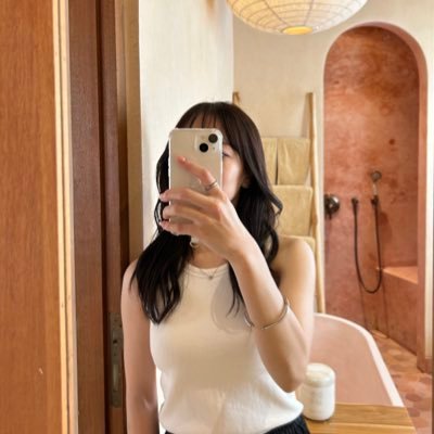スキンケア、メイク、美味しいもの、旅行、アウトドアが大好き!💘旅先のご飯やご当地ビールを食べ飲みが至極🍺!!旅行✈️/筋トレ/美容/スキンケア/海/山/ビール/温泉/飛行機✈️