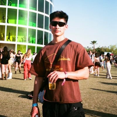 GiovaniFlores22's profile picture. Ig: giovaniflores22 Owner of Loving Plague/ Loving Plague Records