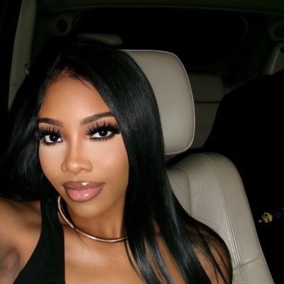 yungEva__'s profile picture. Can’t Stand Me Take A Seat