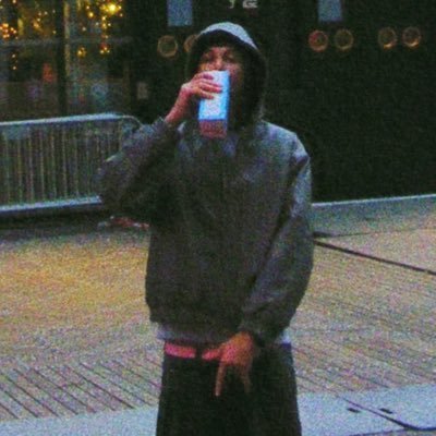 mounnisoll's profile picture. Full-time memecoin trader, 3 years’ experience, always profitable. “AnitaMaxWin” - @mounnisoll