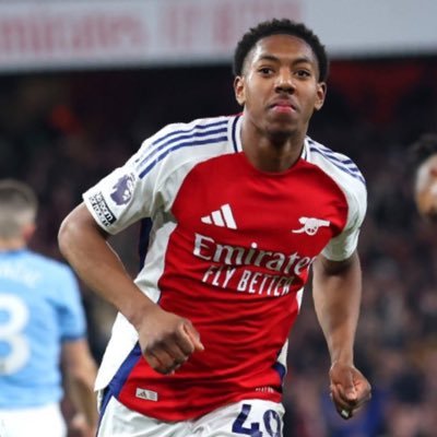 TheNormalGooner's profile picture. This is not Mikel Arteta ....