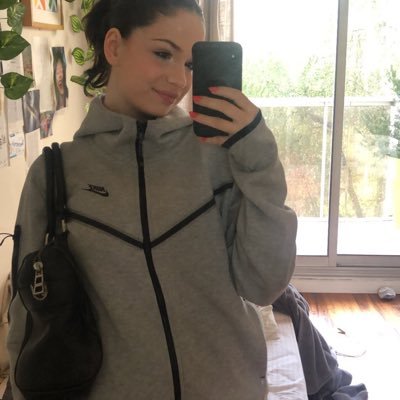 Julie 🥀
