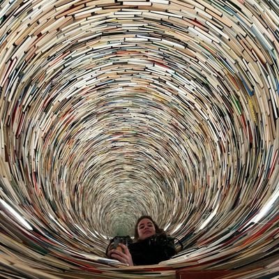 Saracvo6's profile picture. 