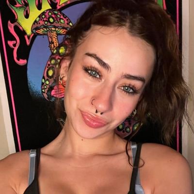 kelebekrruya's profile picture. 