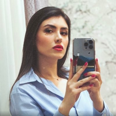 dishdiridirinn's profile picture. وا من چيكاره بيدم؟