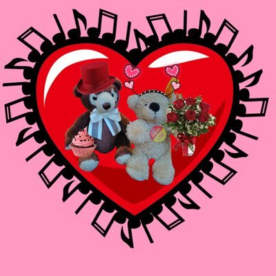 We are small, music loving bears, living in Hampshire, UK. We are looked after by our hooman, @PamelaDenison.