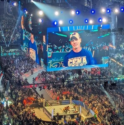 Simon_JamesJ's profile picture. Just here to read the comments.